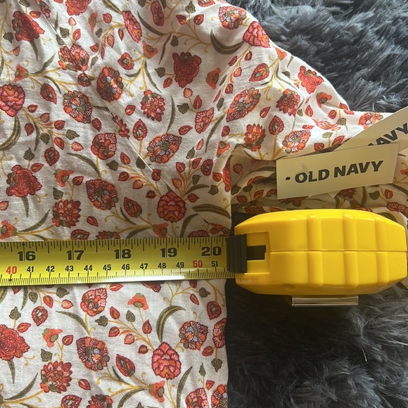 Old Navy Long Sleeve Floral Top‎ - Picture 9 of 12